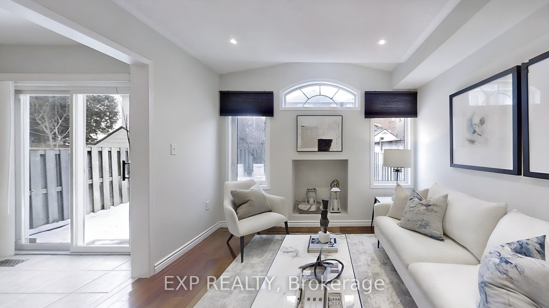 Residential Lease in Richmond Hill 4
