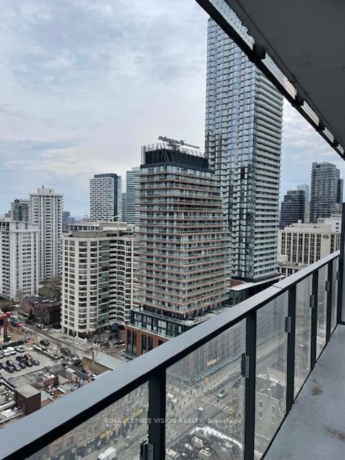 1701-11 Wellesley Street W, Toronto, ON, M4Y0G4 | Card Image