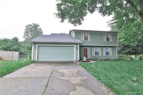 923 Handfield Ct, Fairborn, OH, 45324-6329 | Card Image