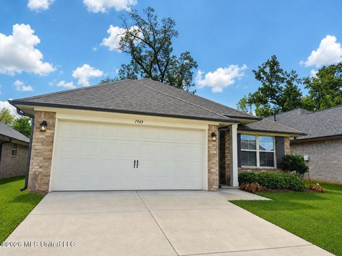 7949 Gardendale Dr, Olive Branch, MS, 38654-9482 | Card Image