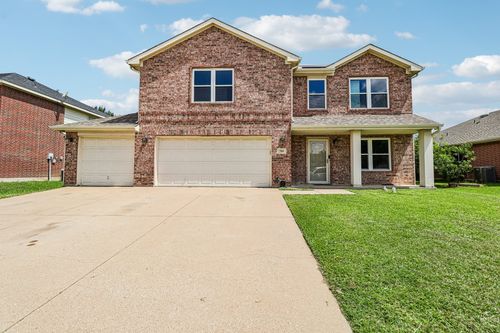704 Partridge Dr, Saginaw, TX, 76131-8809 | Card Image