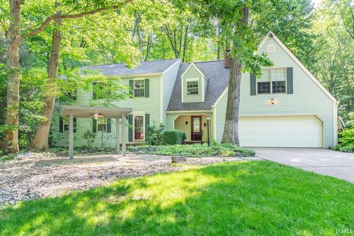 4427 W Tanglewood Rd, Bloomington, IN, 47404-9026 | Card Image