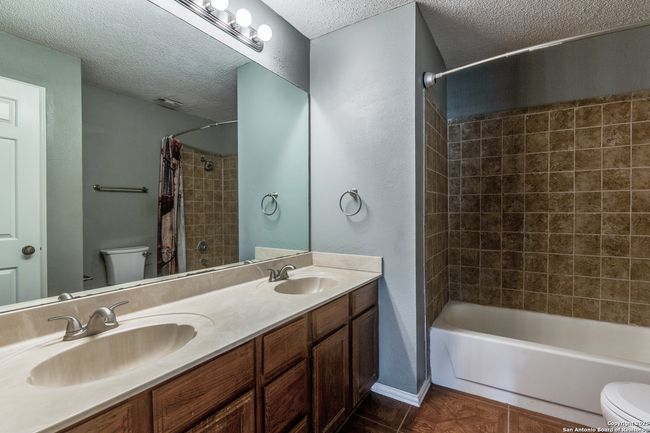 UNIT-1404 - 4212 Medical Dr, Condo with 2 bedrooms, 2 bathrooms and null parking in San Antonio TX | Image 9