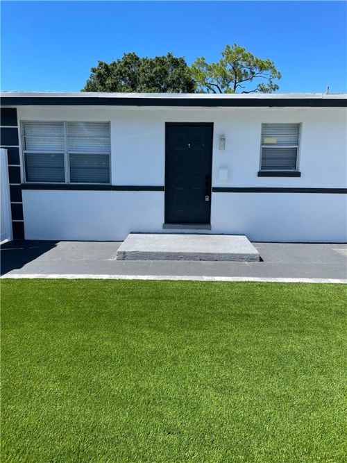 1876 41st Ave, Vero Beach, FL, 32960-0582 | Card Image