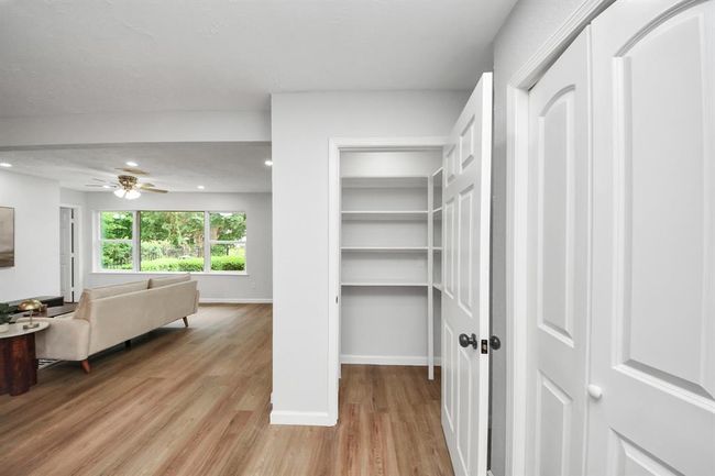6018 Beekman Rd, House other with 3 bedrooms, 2 bathrooms and null parking in Houston TX | Image 34