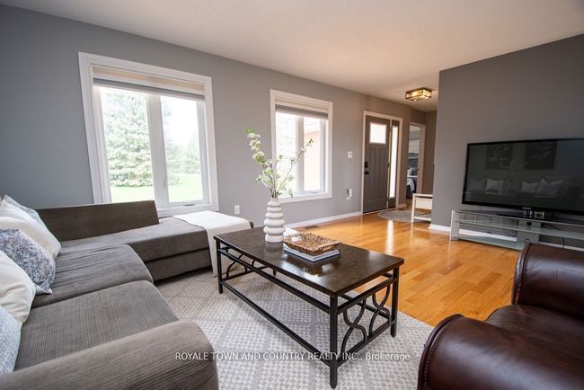 116 Cresswell Rd, House other with 3 bedrooms, 2 bathrooms and 5 parking in Manilla ON | Image 7