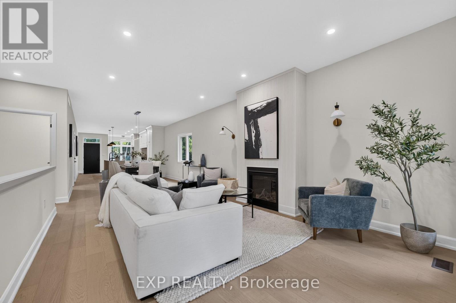 Residential in Pelham (Fonthill) 2