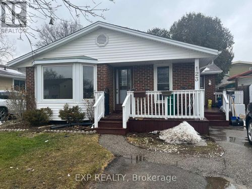 123 Greendale Crescent, Kitchener, ON, N2A2R5 | Card Image