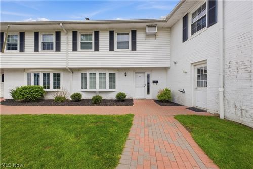 20-7 Meadowlawn Dr, Mentor, OH, 44060-6248 | Card Image