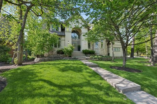 203 Crooked Tree Ct, Naperville, IL, 60565-5433 | Card Image