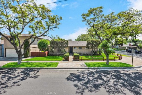 1309 N Linwood Ave, Santa Ana, CA, 92701-2718 | Card Image