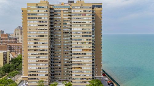 16c-6301 Sheridan Rd, Chicago, IL, 60660-1761 | Card Image