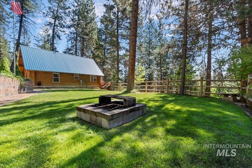 10 Elk Point Rd, Garden Valley, ID, 83622-5060 | Card Image