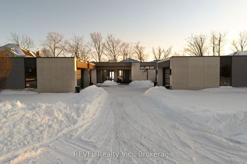 3323 Lakecrest Crt, Ridgeway, ON, L0S1N0 | Card Image