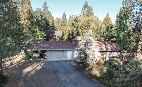 84 Ridge Rd, Weaverville, CA, 96093-1010 | Card Image