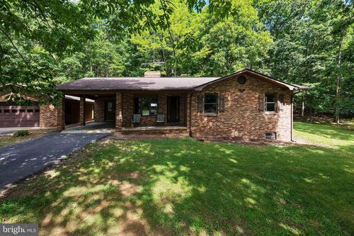 2416 Newport Rd, SHENANDOAH, VA, 22849-3113 | Card Image