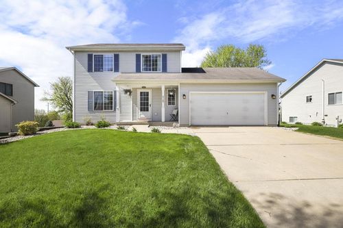 928 Vista Ridge Dr, Mount Horeb, WI, 53572-2350 | Card Image