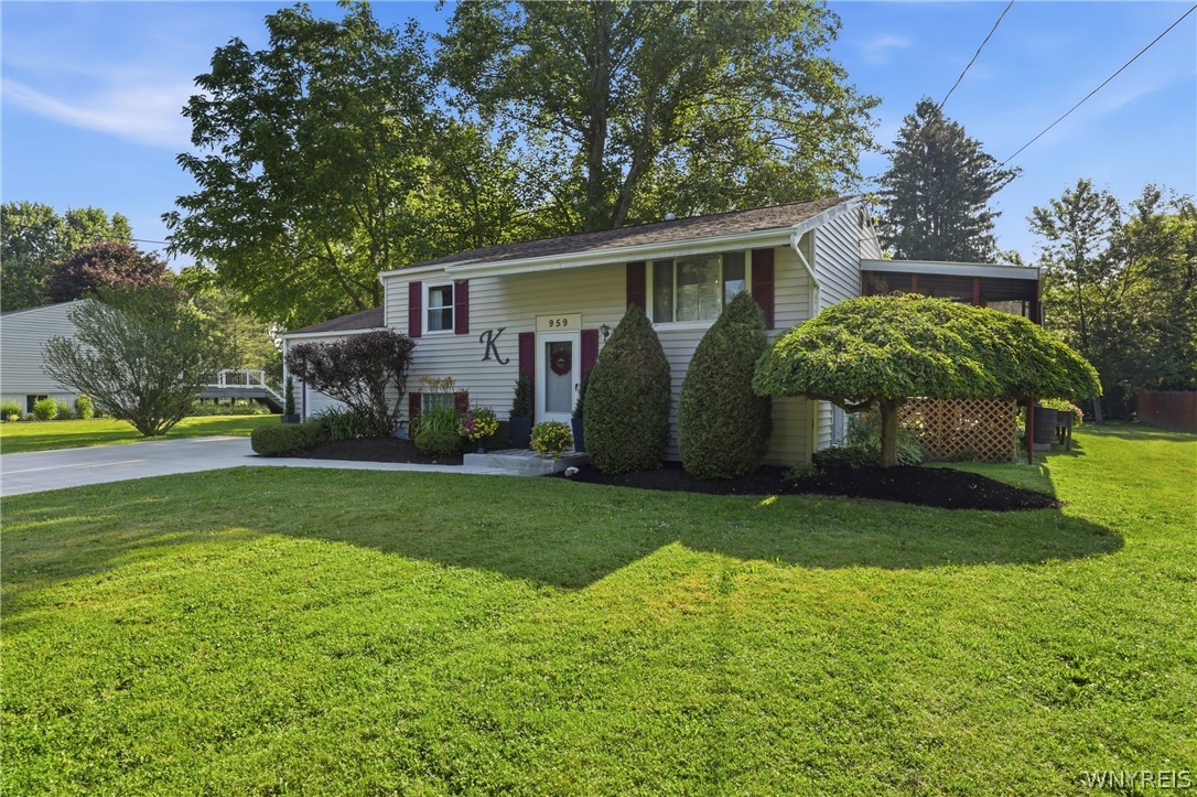 Residential in Alden 4