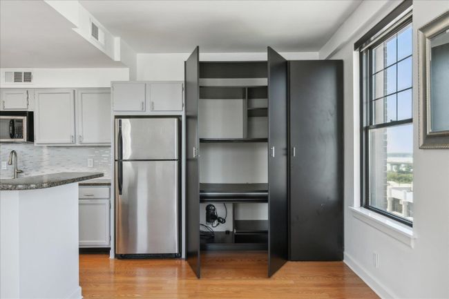 APT-1105 - 109 N Main St, Condo with 2 bedrooms, 2 bathrooms and null parking in Memphis TN | Image 14