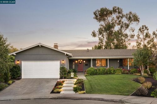 4633 Lockridge Way, Castro Valley, CA, 94546-1410 | Card Image