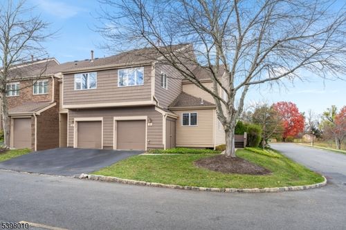 1 Avery Ct, Madison, NJ, 07940-1149 | Card Image