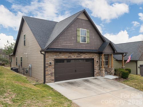 56 Brown St, Weaverville, NC, 28787-8459 | Card Image