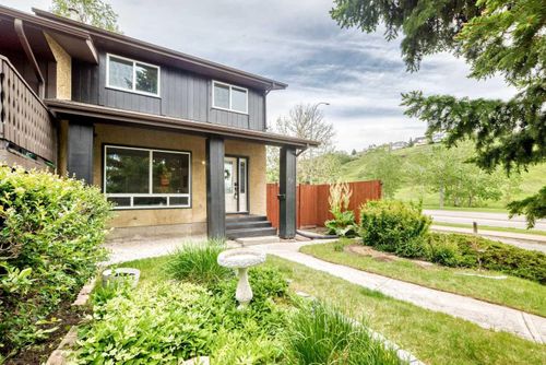 77 Edgeford Way Nw, Calgary, AB, T3A2S8 | Card Image