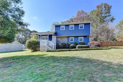 210 Summertown Drive, House other with 3 bedrooms, 2 bathrooms and null parking in Stockbridge GA | Image 2