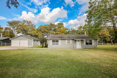 141 Private Road 652, Sargent, TX, 77414-4072 | Card Image