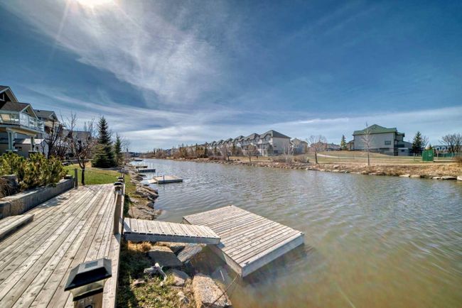 987 Bayside Drive Sw, Home with 3 bedrooms, 2 bathrooms and 4 parking in Airdrie AB | Image 47
