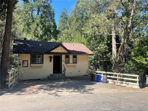 652 Knoll Dr, Crestline, CA, 92325 | Card Image