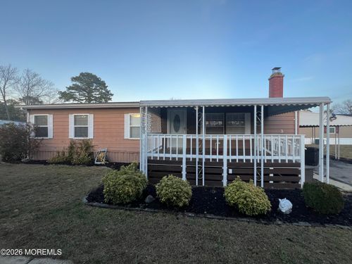 3 Arbor St, Whiting, NJ, 08759-3601 | Card Image