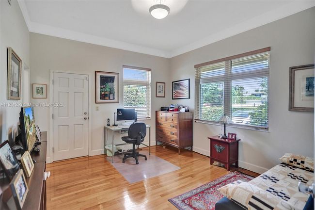 4340 Pine Tree Dr, House other with 5 bedrooms, 5 bathrooms and null parking in Miami Beach FL | Image 12