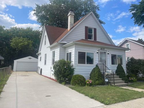 317 N Bates St, Saginaw, MI, 48602-4064 | Card Image
