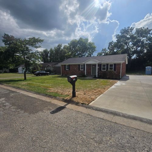 132 Miles Dr, Lancaster, KY, 40444-7634 | Card Image