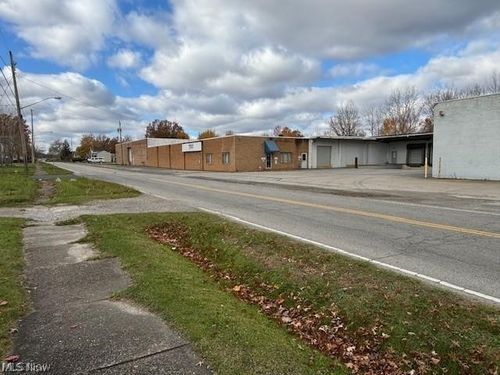 1666 Mcmyler St Nw, Warren, OH, 44485-2703 | Card Image