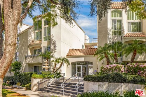 116-4242 Stansbury Ave, Sherman Oaks, CA, 91423-4251 | Card Image