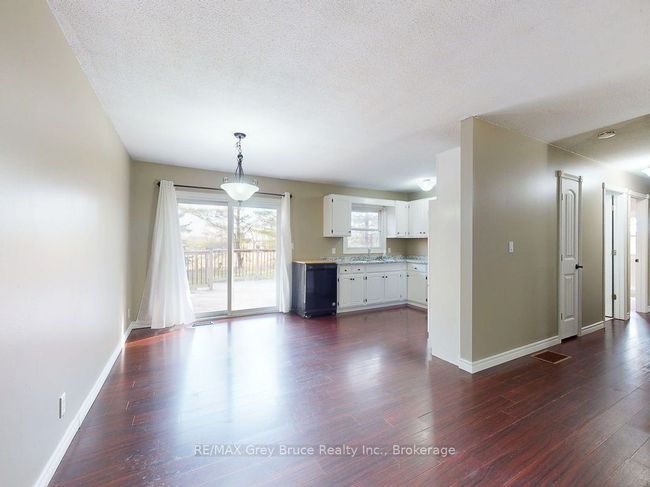 062706 Sunny Valley Rd, House other with 4 bedrooms, 2 bathrooms and 8 parking in Georgian Bluffs ON | Image 12
