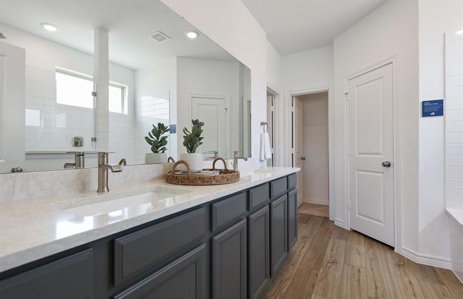 MODEL HOME images may NOT be consistent with the finished product. | Image 25