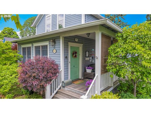 2123 15th Ave, Forest Grove, OR, 97116-2809 | Card Image