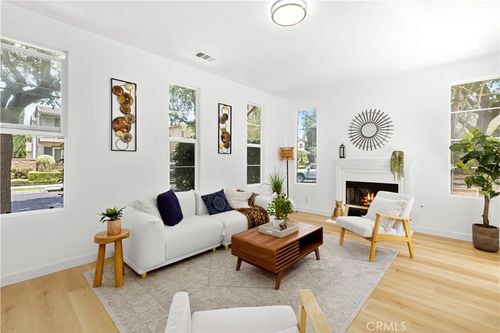 80 Wonderland, Irvine, CA, 92620-3339 | Card Image