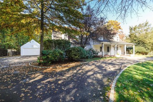 85 Weir Ln, Locust Valley, NY, 11560-1631 | Card Image