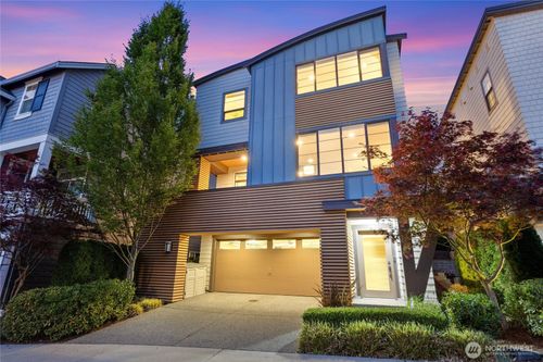 10615 Ne 65th Ln, Kirkland, WA, 98033-7065 | Card Image