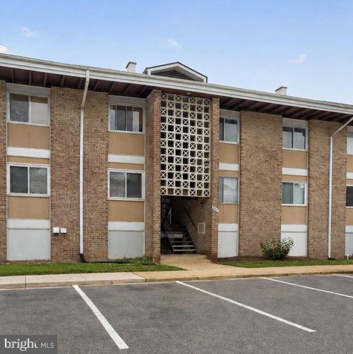 c-2-529 Wilson Bridge Dr, OXON HILL, MD, 20745-1829 | Card Image