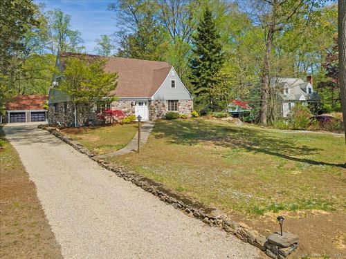 41 Cedarhurst Ln, Milford, CT, 06461-2721 | Card Image