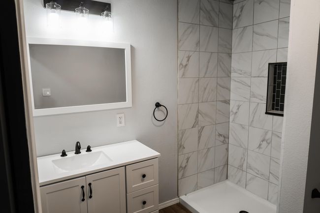 112 Sw 8 Th St, House other with 2 bedrooms, 1 bathrooms and null parking in Plainview TX | Image 15
