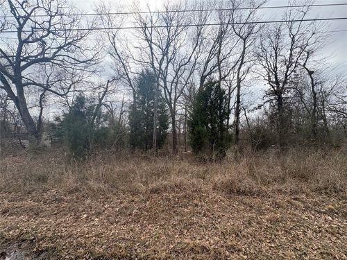 101 Pocahontas St, Mabank, TX, 75156-8272 | Card Image