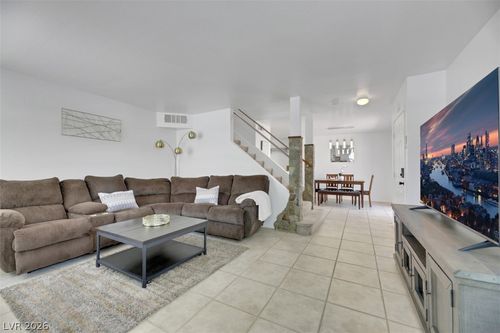 7989 Lisa Dawn Ave, Las Vegas, NV, 89147-5070 | Card Image