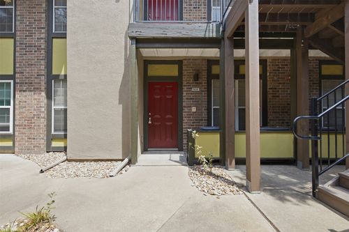 908-7685 Northcross Dr, Austin, TX, 78757-2152 | Card Image