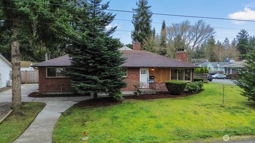 111 Nw 140th St, Seattle, WA, 98177-3910 | Card Image